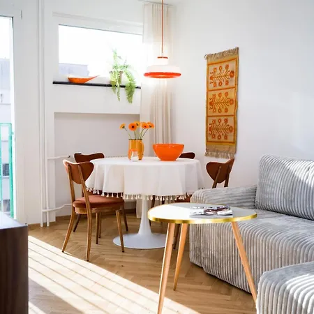 Orange And Towers Apartment Wroclaw Exterior photo